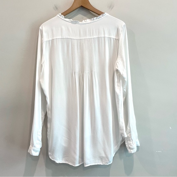 Sundance Long Sleeve 1/2 Button Pleated Ruffle Front Top - Picture 8 of 10